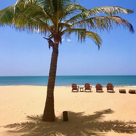 Khomba Beach House Alankuda Екстер'єр фото