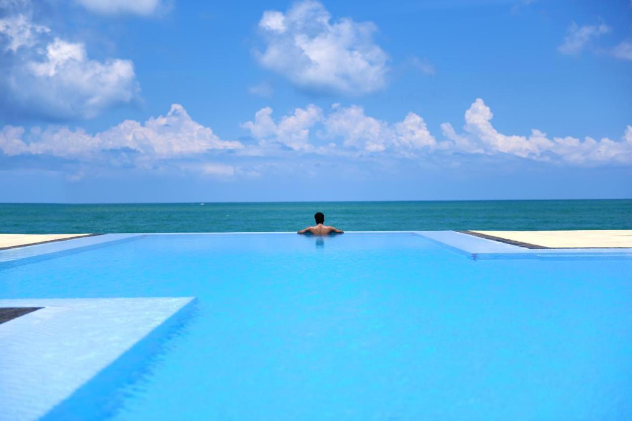 Khomba Beach House Alankuda Екстер'єр фото
