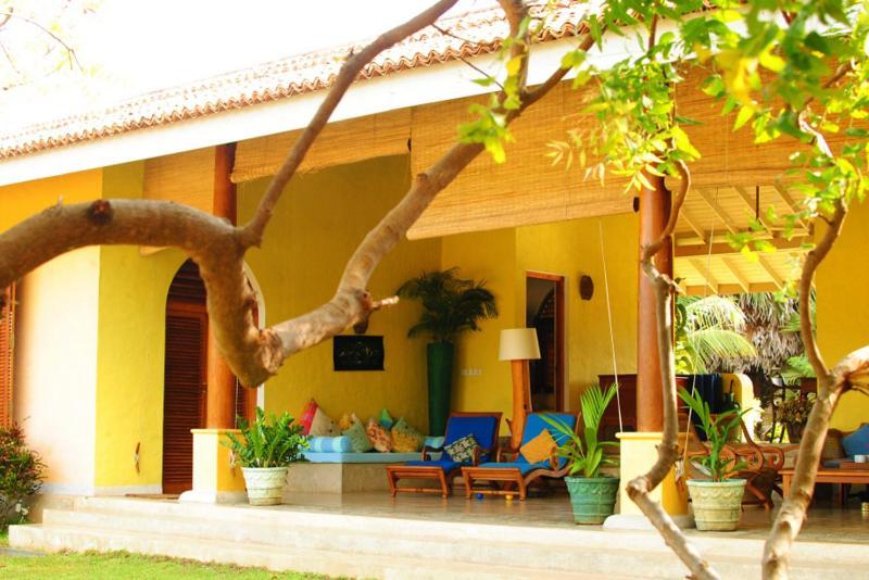 Khomba Beach House Alankuda Екстер'єр фото